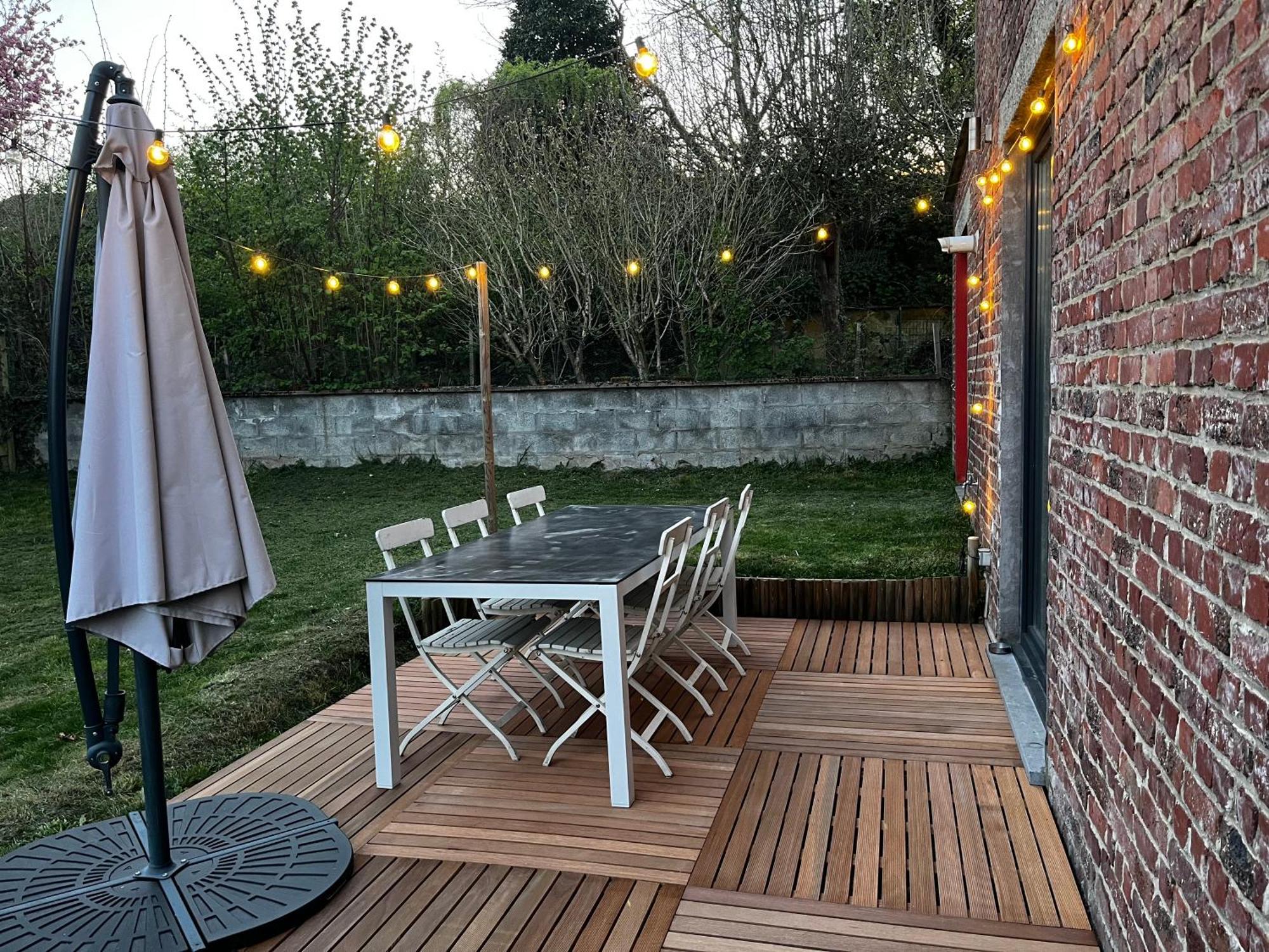 Jolie Maison Avec Jardin. Хуйларт Экстерьер фото